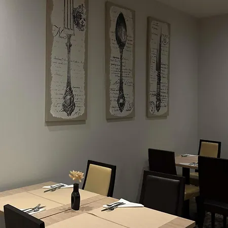 Mercure Angers Centre Gare-3
